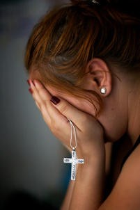 cling-to-gods-amazing-graceCling to God's Amazing Grace